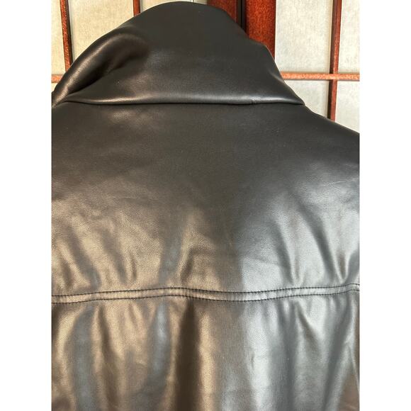 Ashley by 26 International women black faux leather puffer jacket cropped shiny - Picture 8 of 9